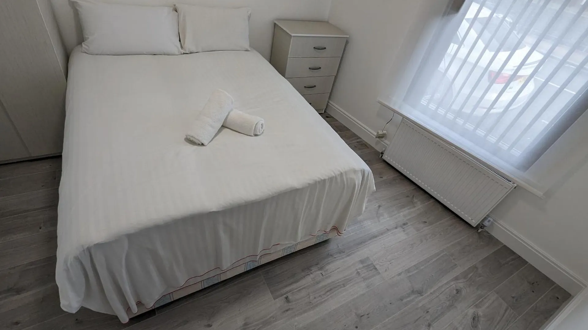 Mile End Rooms London United Kingdom